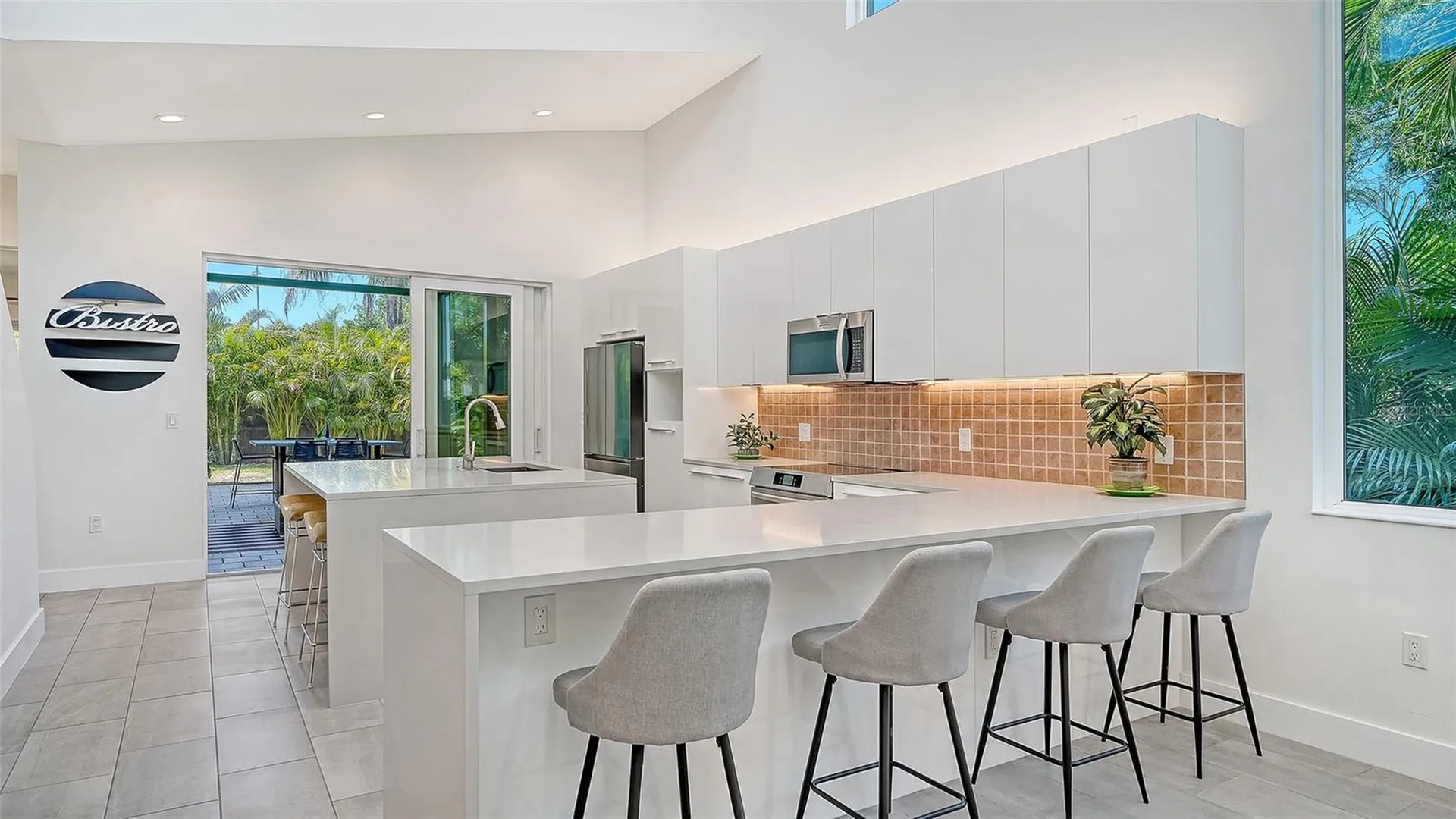 2254 Hawthorne Street Sarasota FL 34239