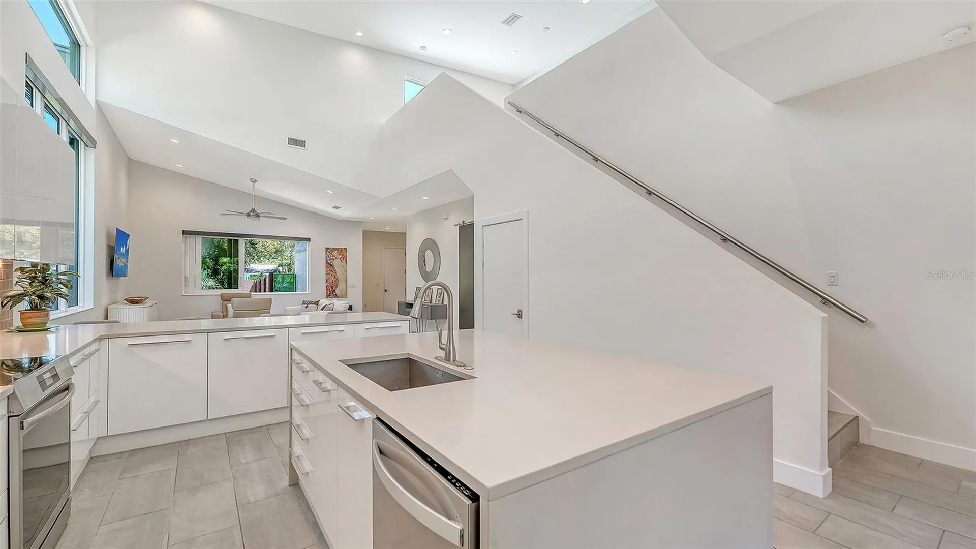 2254 Hawthorne Street Sarasota FL 34239
