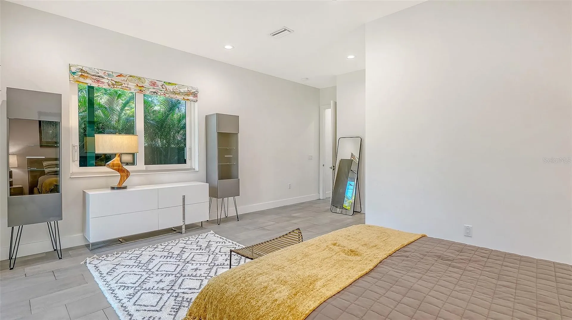 2254 Hawthorne Street Sarasota FL 34239