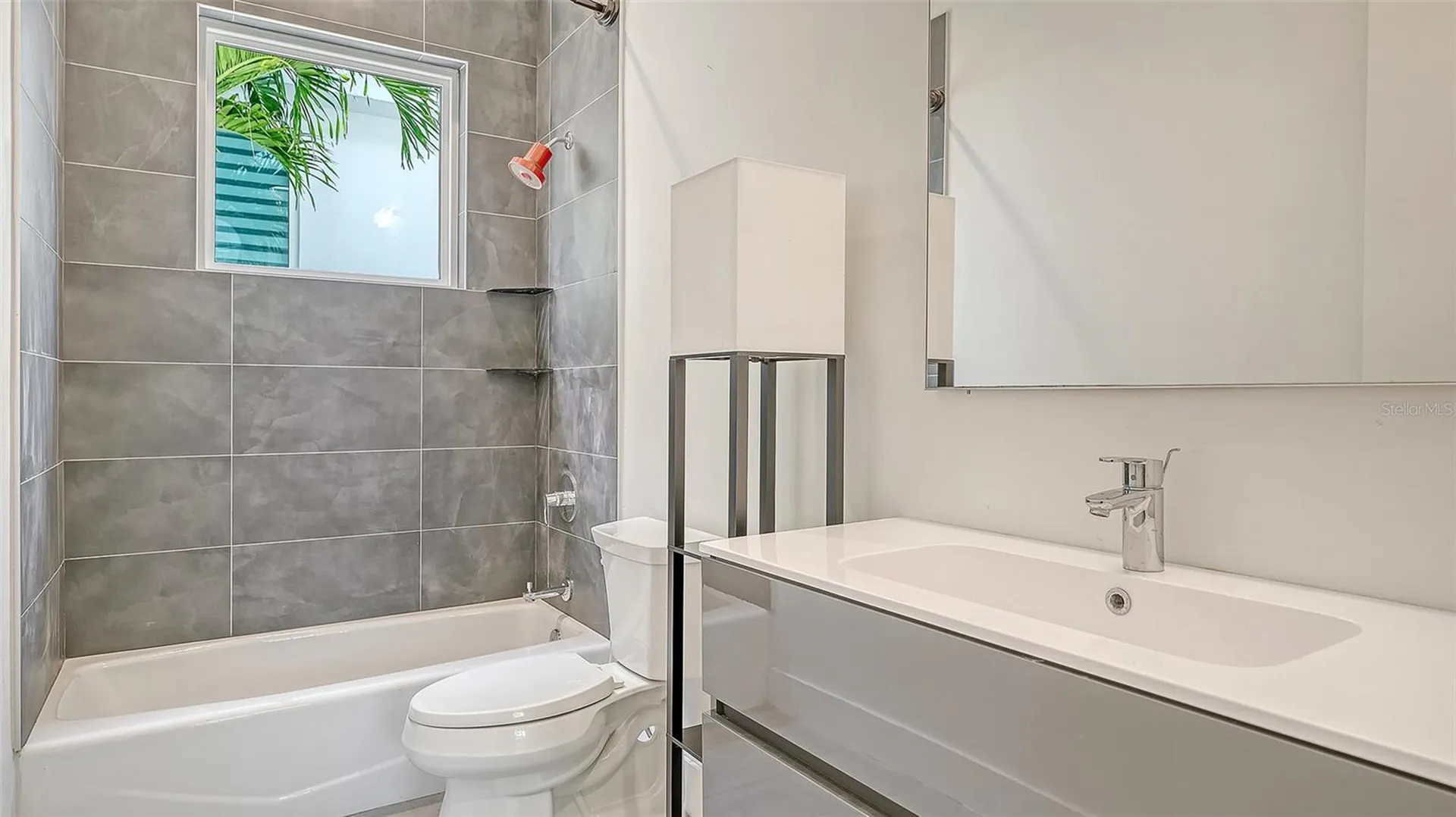 2254 Hawthorne Street Sarasota FL 34239
