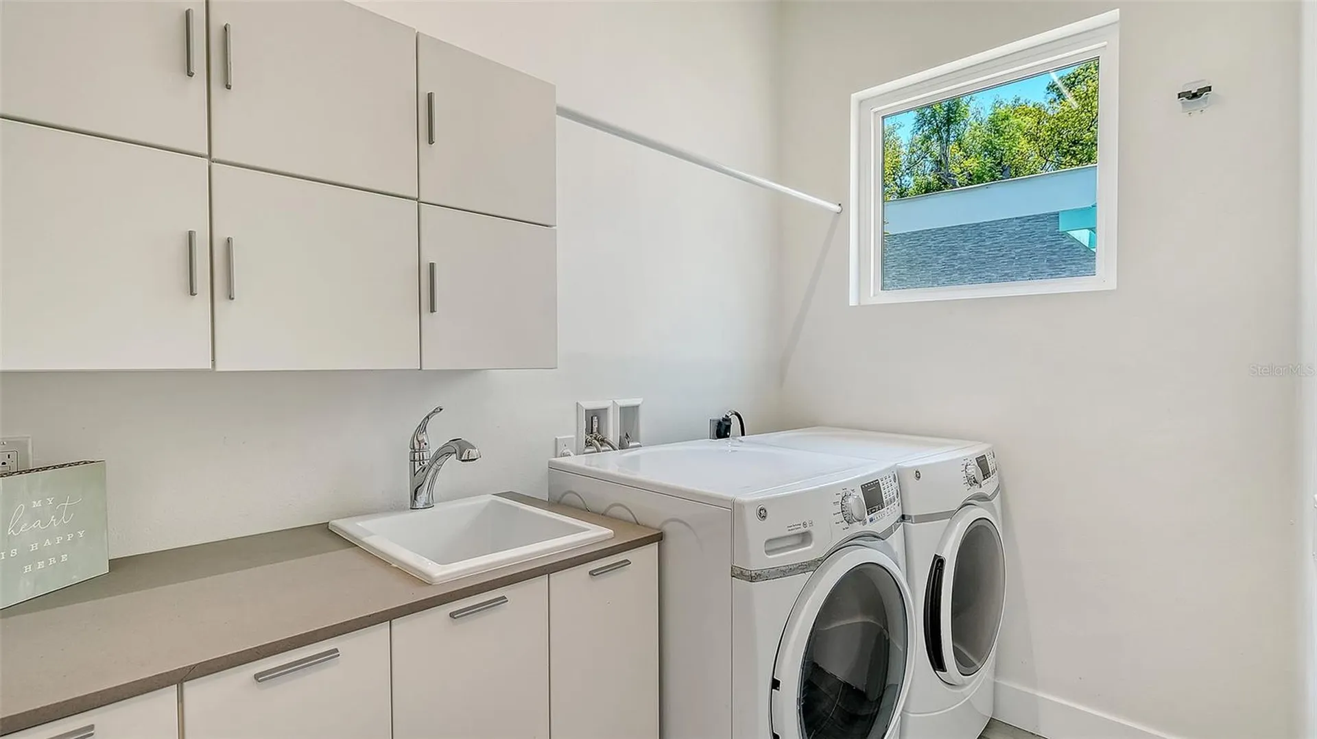 2254 Hawthorne Street Sarasota FL 34239