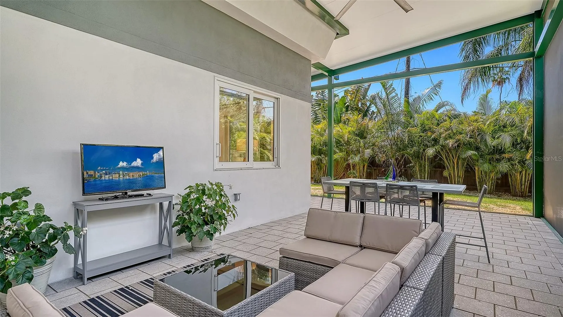 2254 Hawthorne Street Sarasota FL 34239