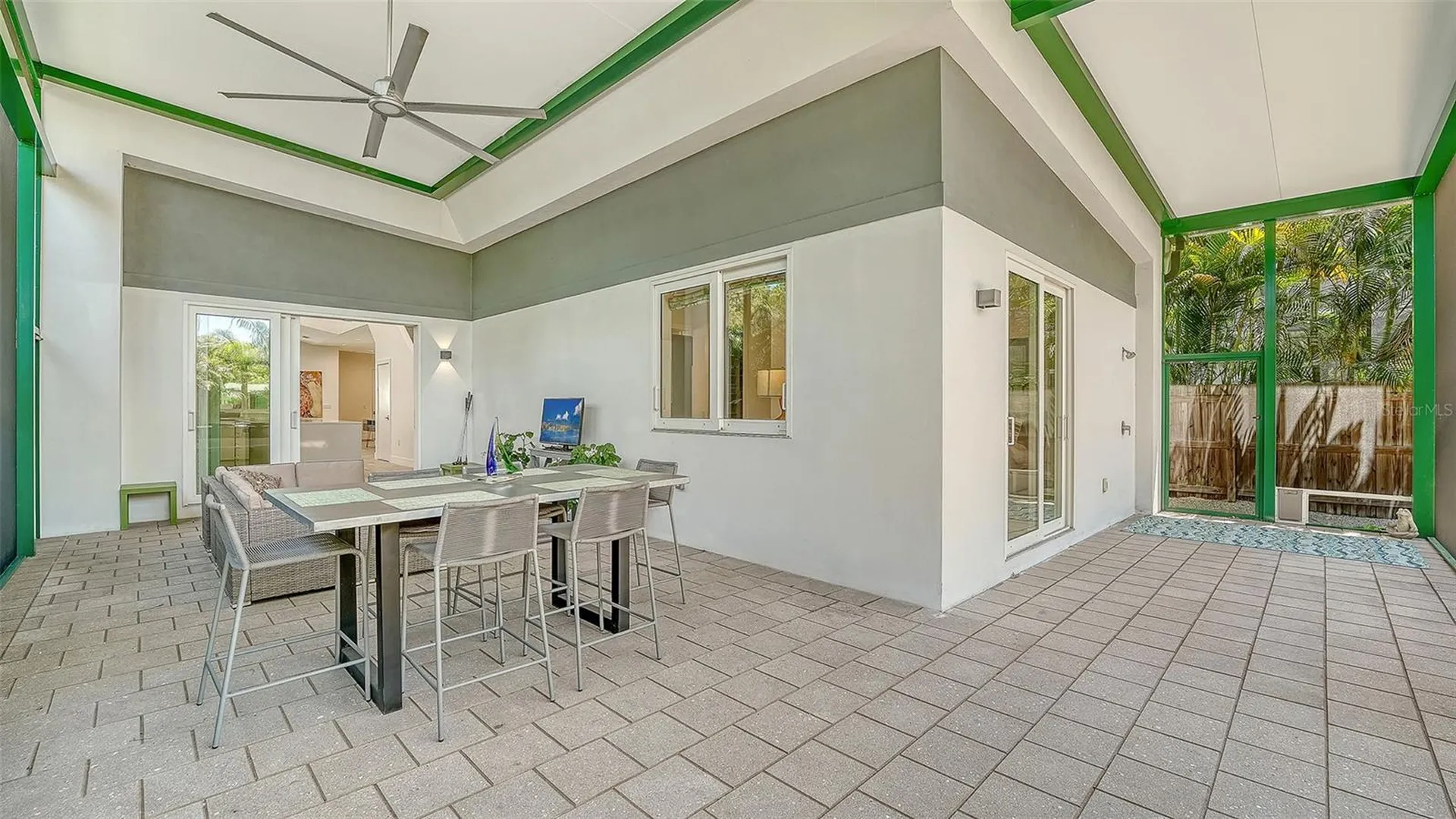 2254 Hawthorne Street Sarasota FL 34239