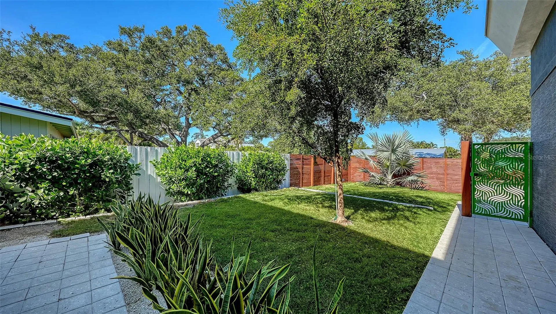 2254 Hawthorne Street Sarasota FL 34239