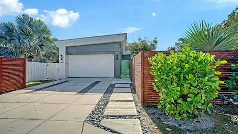 2254 Hawthorne Street Sarasota FL 34239