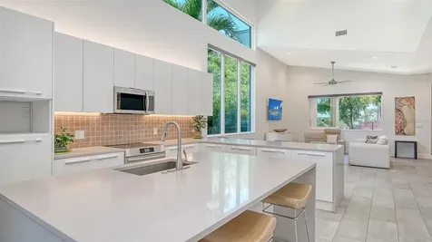 2254 Hawthorne Street Sarasota FL 34239