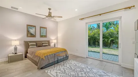 2254 Hawthorne Street Sarasota FL 34239