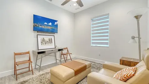 2254 Hawthorne Street Sarasota FL 34239