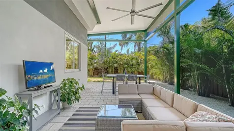 2254 Hawthorne Street Sarasota FL 34239