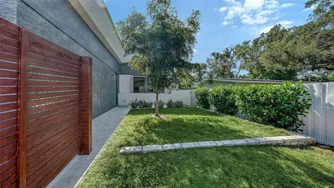 2254 Hawthorne Street Sarasota FL 34239
