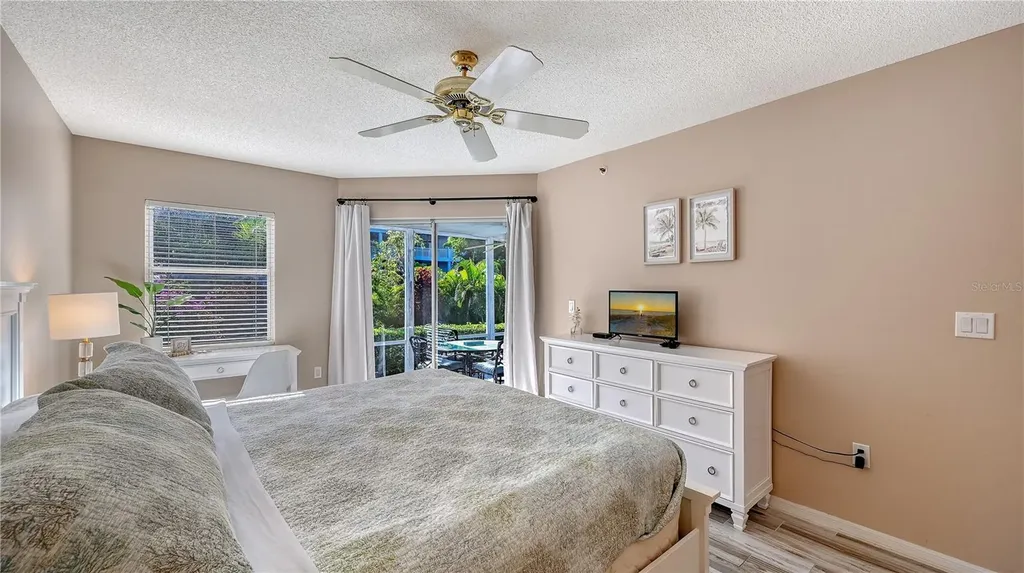 1328 Siesta Bayside Drive Sarasota FL 34242