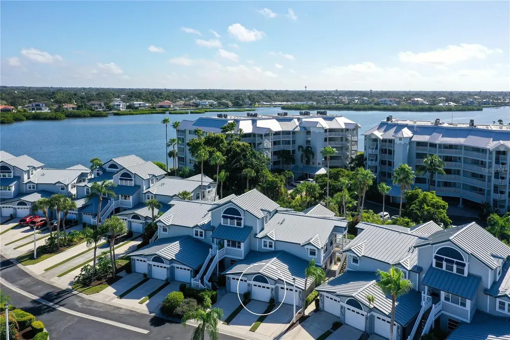 1328 Siesta Bayside Drive Sarasota FL 34242