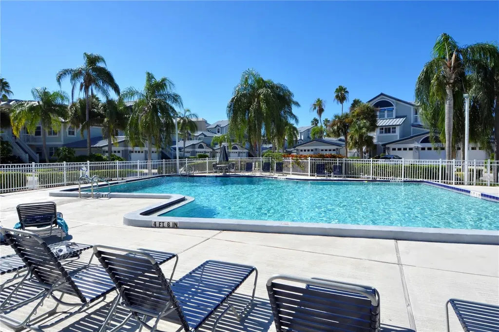1328 Siesta Bayside Drive Sarasota FL 34242