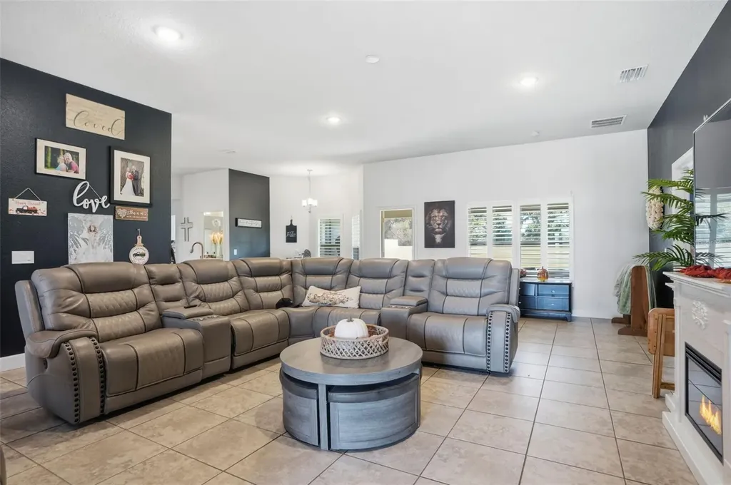 41043 Stanton Hall Dade City FL 33525