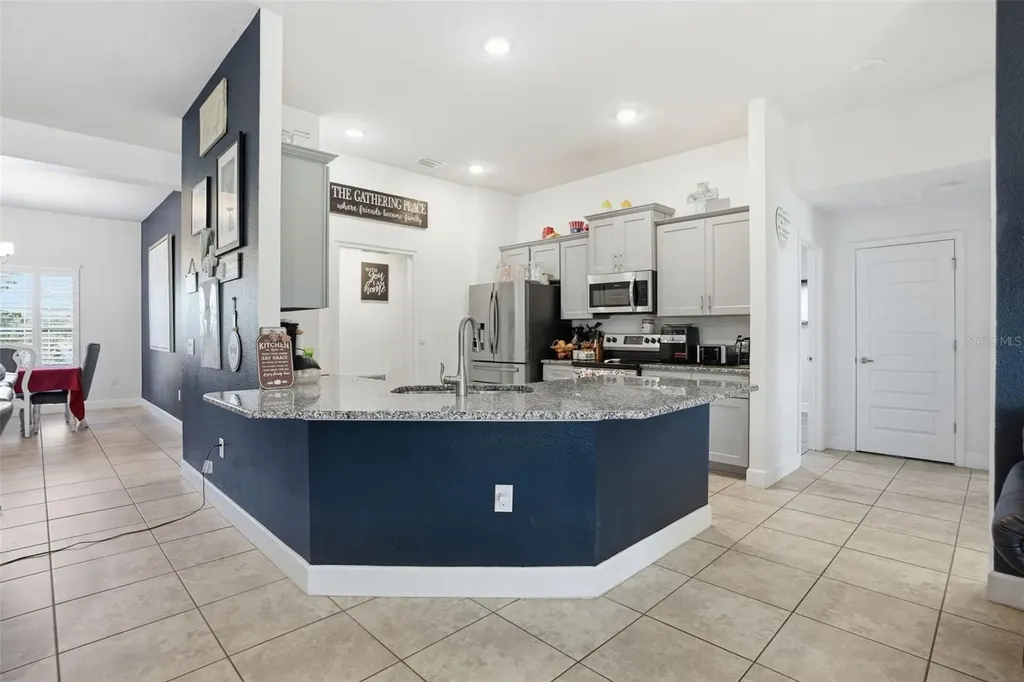 41043 Stanton Hall Dade City FL 33525