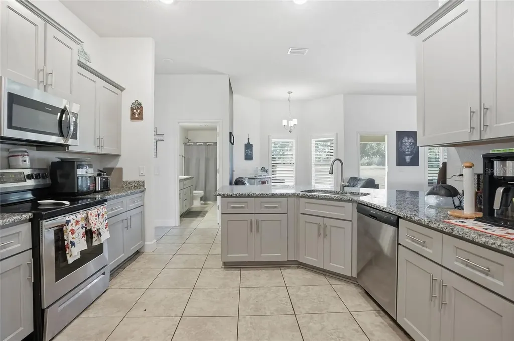 41043 Stanton Hall Dade City FL 33525