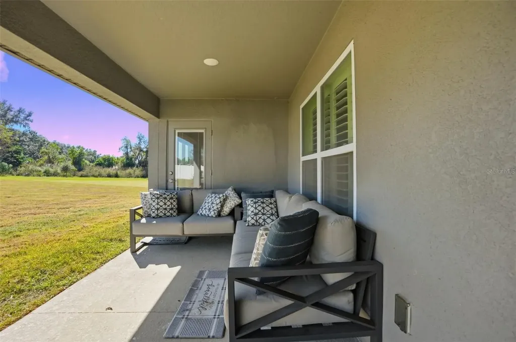 41043 Stanton Hall Dade City FL 33525