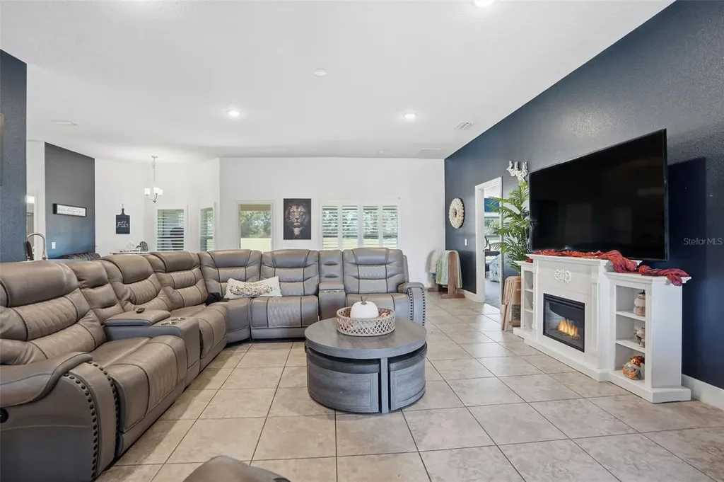 41043 Stanton Hall Dade City FL 33525