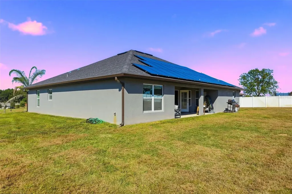 41043 Stanton Hall Dade City FL 33525