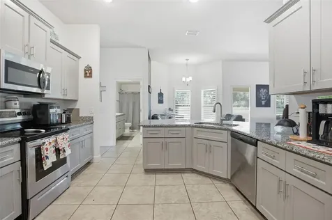 41043 Stanton Hall Dade City FL 33525