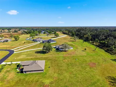 41043 Stanton Hall Dade City FL 33525
