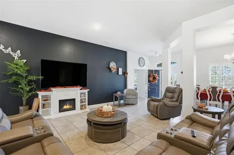 41043 Stanton Hall Dade City FL 33525
