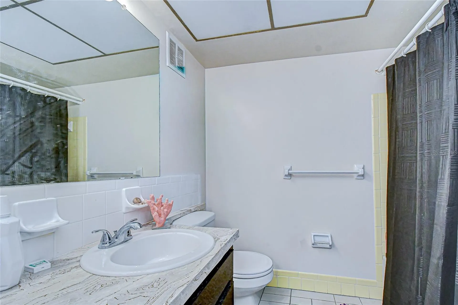 5155 9th Avenue N St Petersburg FL 33710