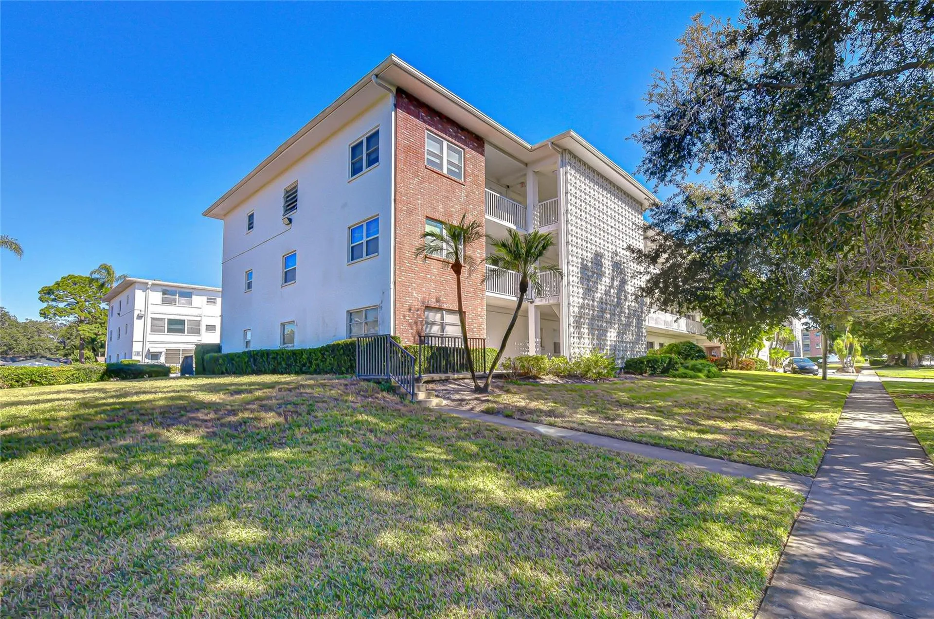 5155 9th Avenue N St Petersburg FL 33710