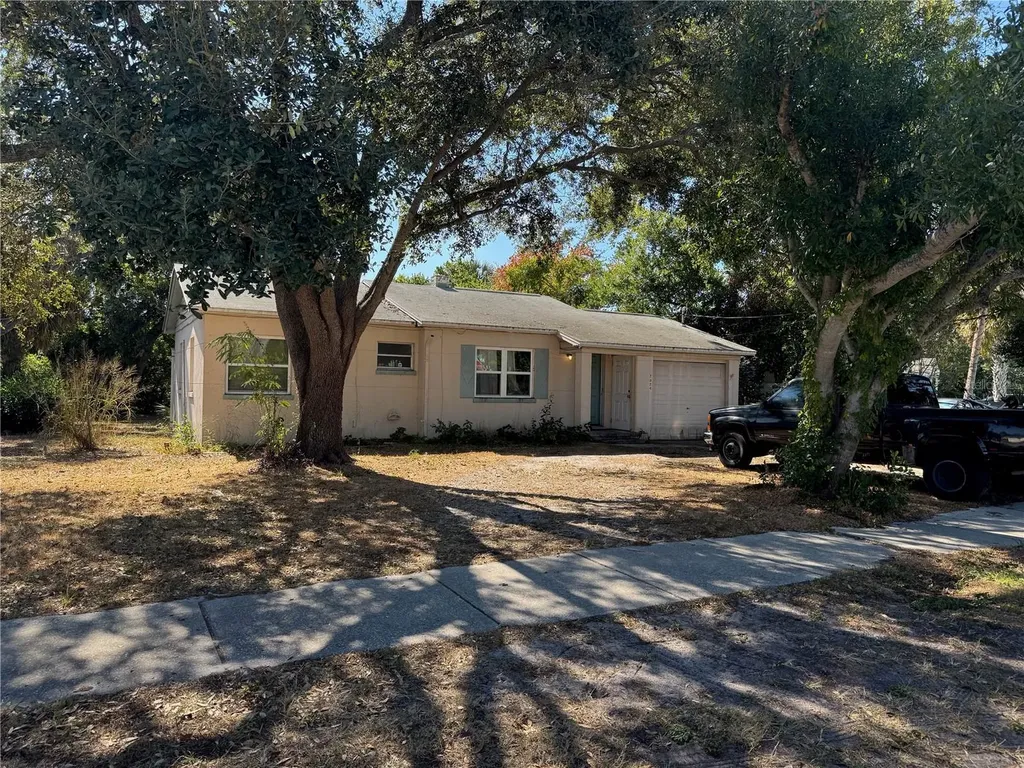 2924 W Paxton Avenue Tampa FL 33611