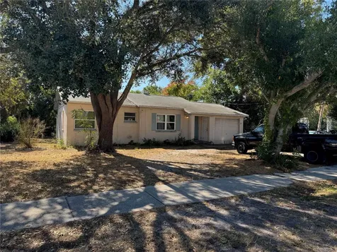 2924 W Paxton Avenue Tampa FL 33611