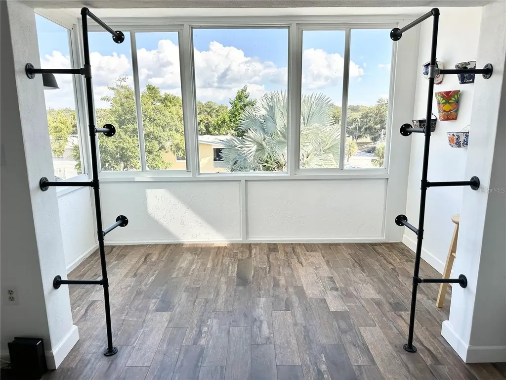 100 Waverly Way Clearwater FL 33756
