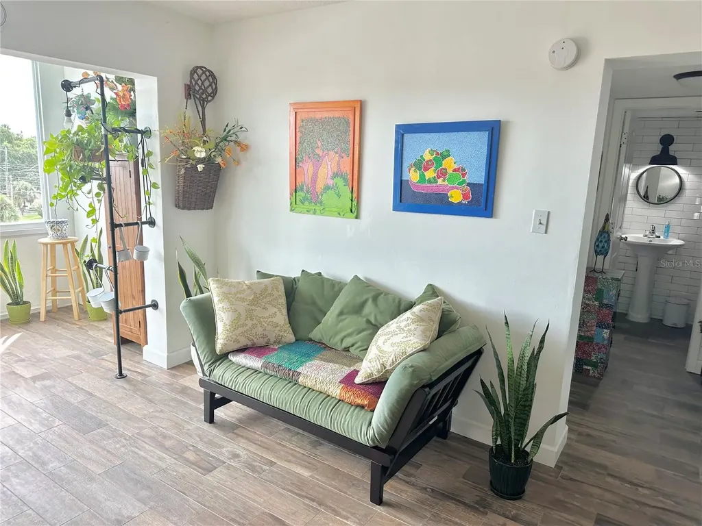 100 Waverly Way Clearwater FL 33756