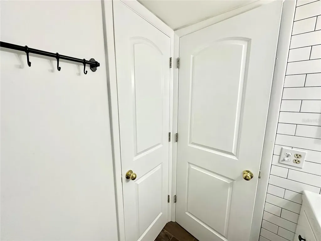 100 Waverly Way Clearwater FL 33756