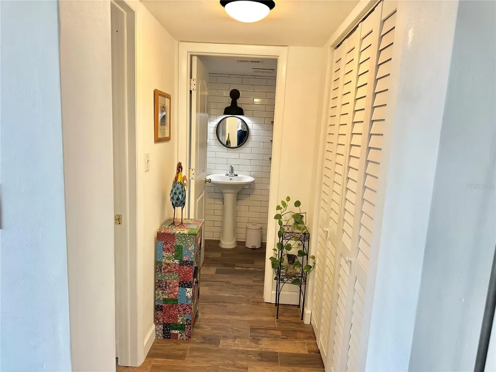 100 Waverly Way Clearwater FL 33756