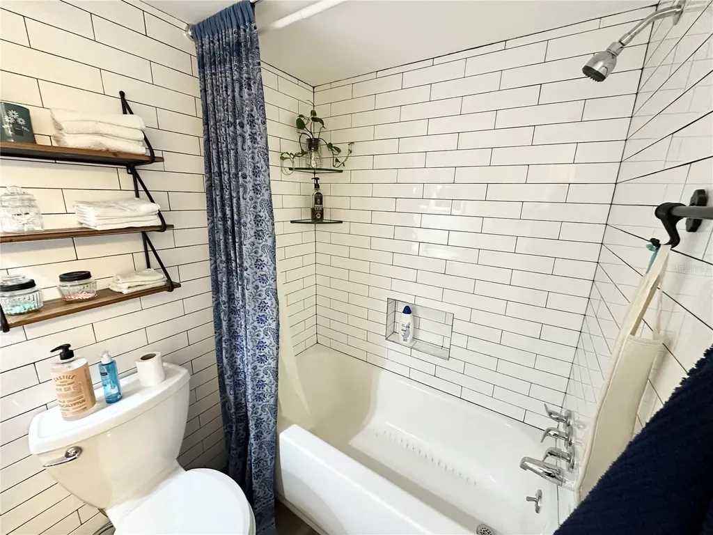 100 Waverly Way Clearwater FL 33756