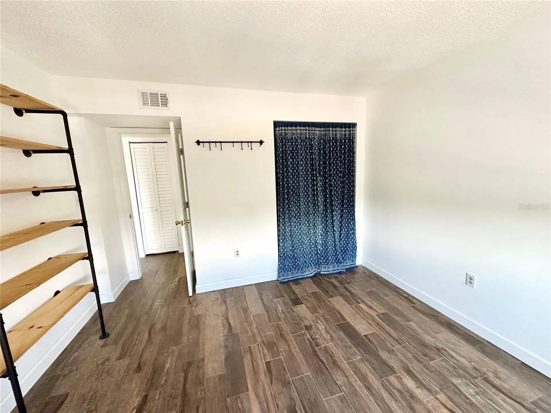 100 Waverly Way Clearwater FL 33756