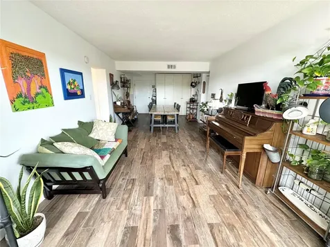 100 Waverly Way Clearwater FL 33756
