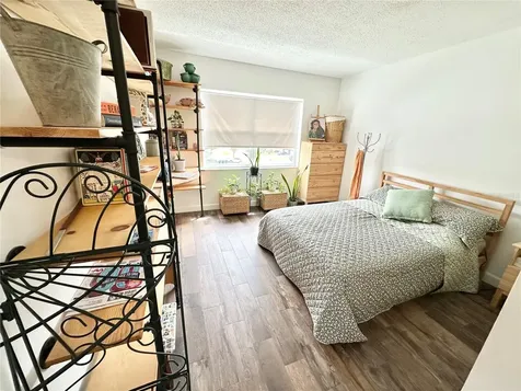100 Waverly Way Clearwater FL 33756
