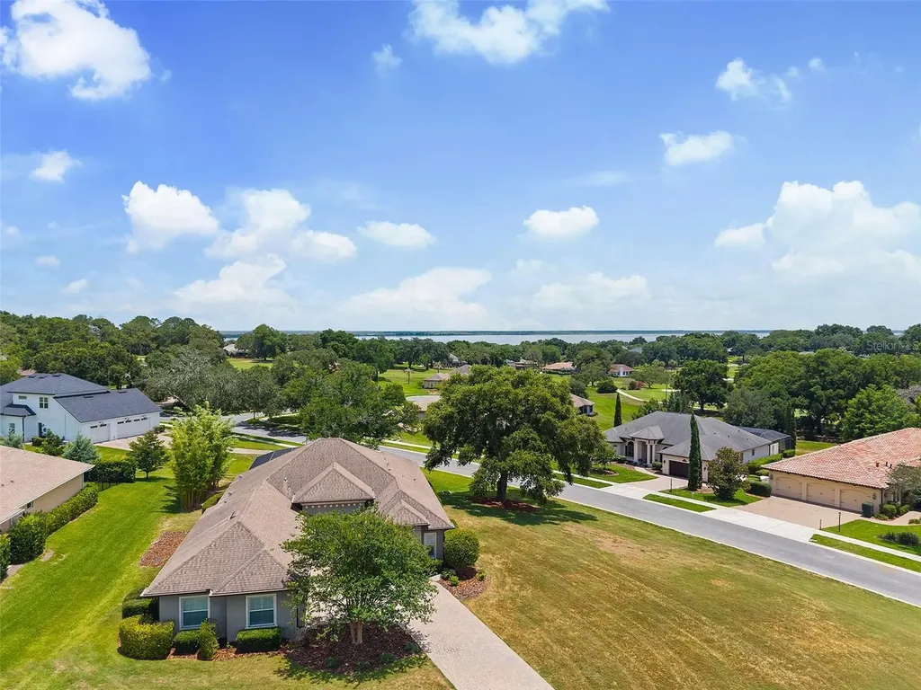 39500 Hillrise Lane Lady Lake FL 32159