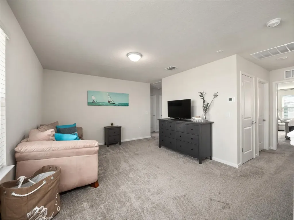 2106 Charming Avenue Davenport FL 33896