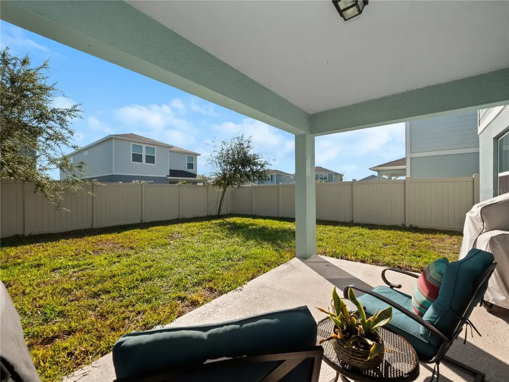 2106 Charming Avenue Davenport FL 33896
