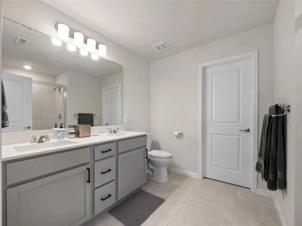 2106 Charming Avenue Davenport FL 33896