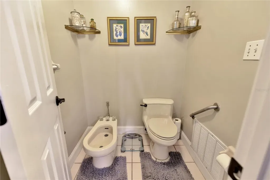 7201 Hodgewood Court Tampa FL 33614