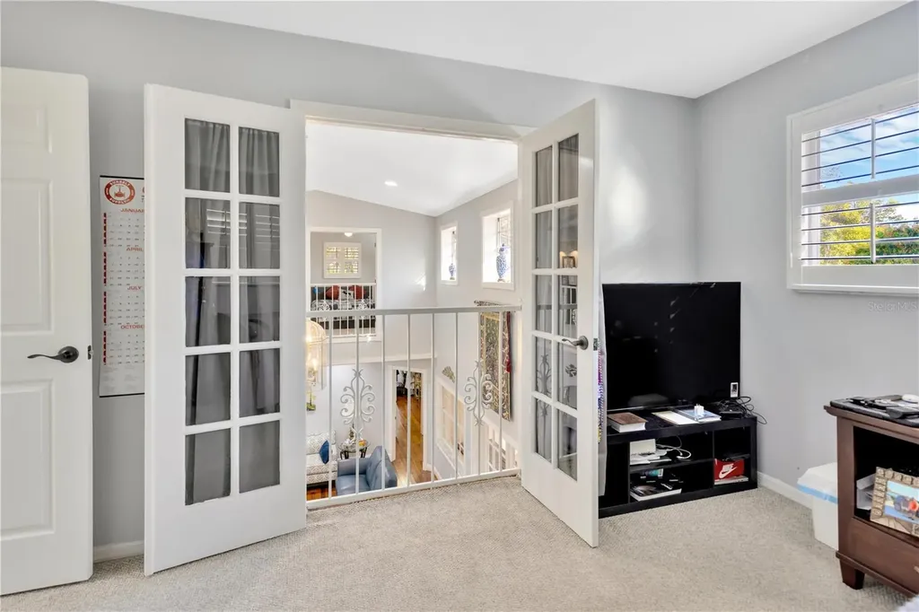 7201 Hodgewood Court Tampa FL 33614