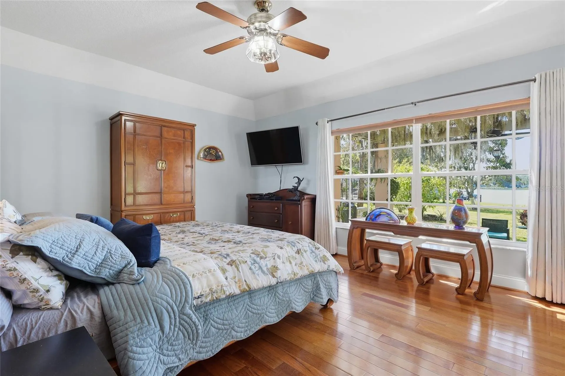 7201 Hodgewood Court Tampa FL 33614
