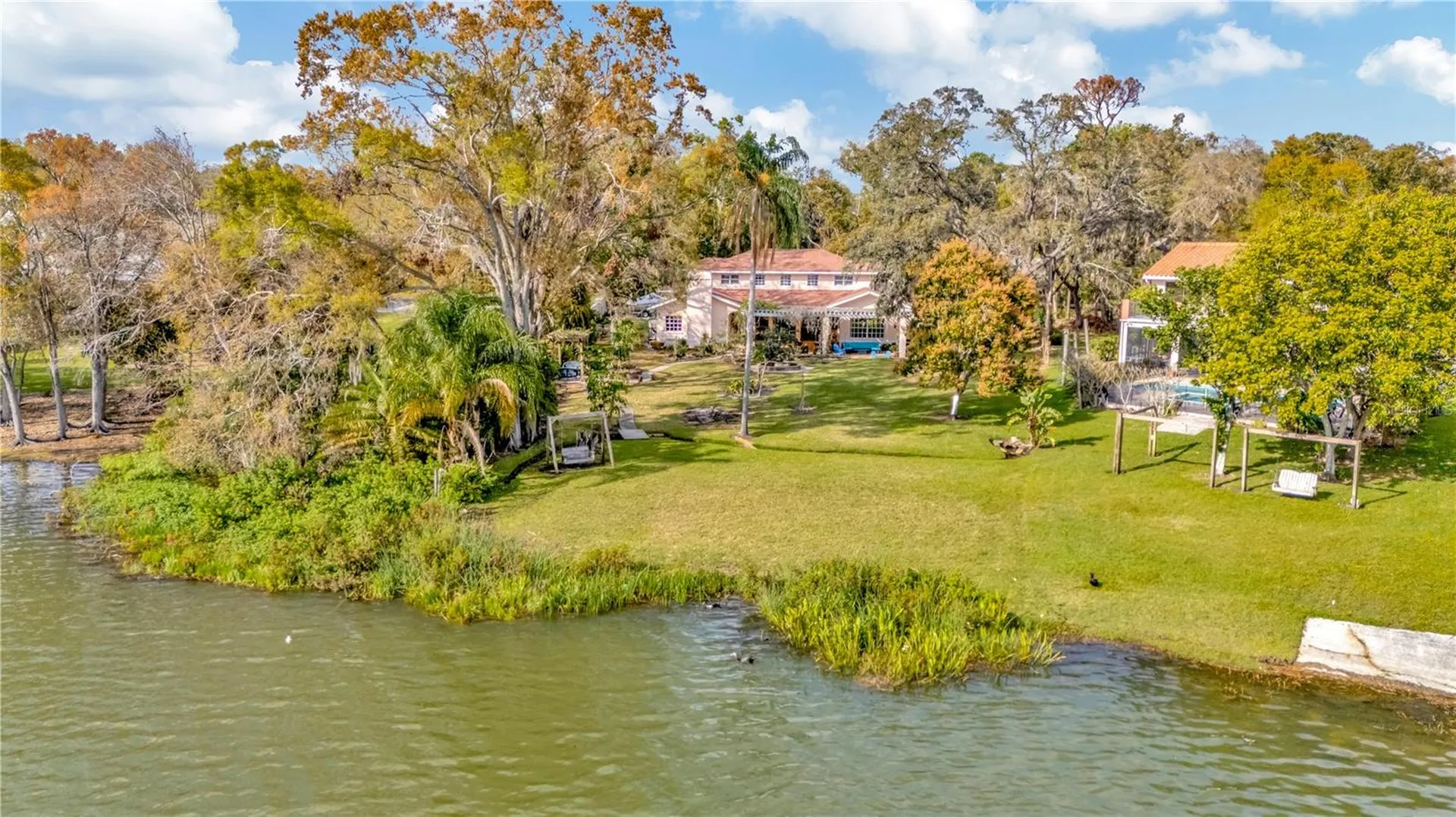 7201 Hodgewood Court Tampa FL 33614