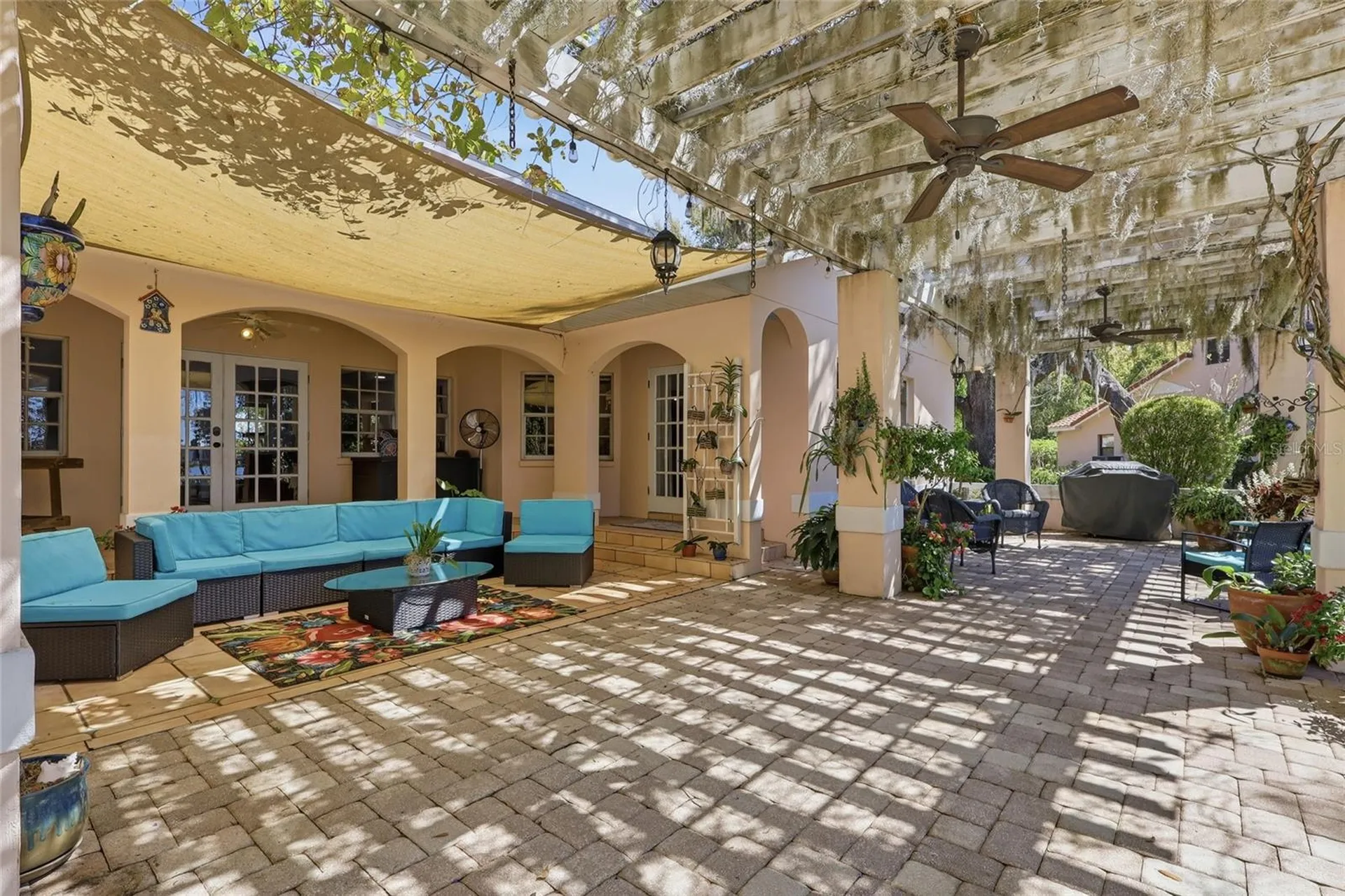 7201 Hodgewood Court Tampa FL 33614