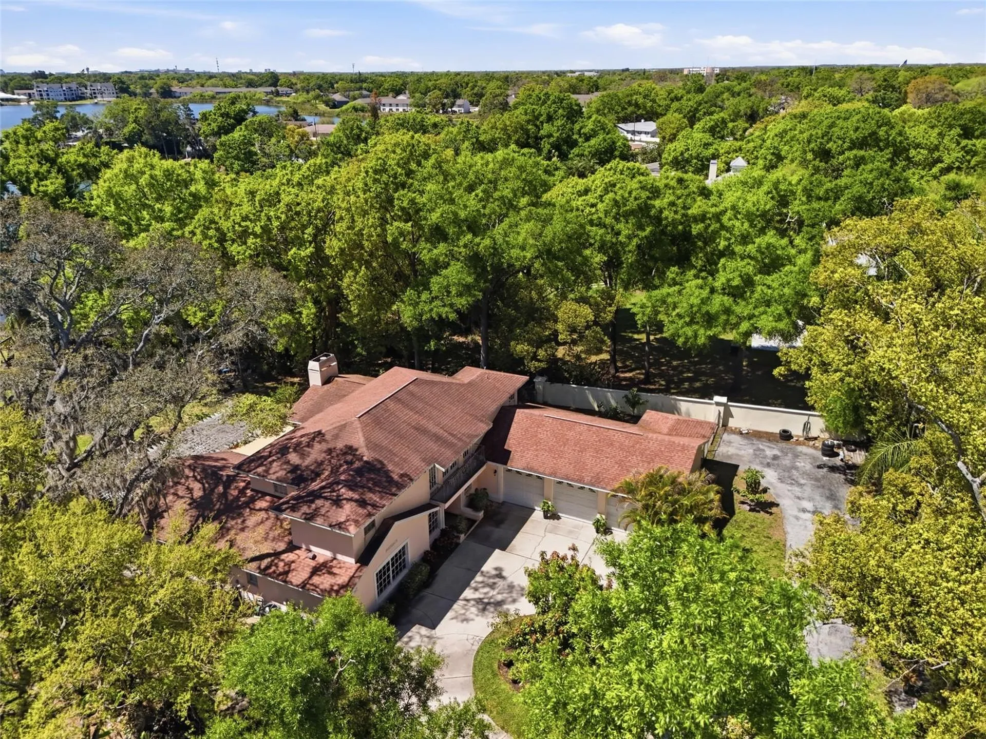 7201 Hodgewood Court Tampa FL 33614