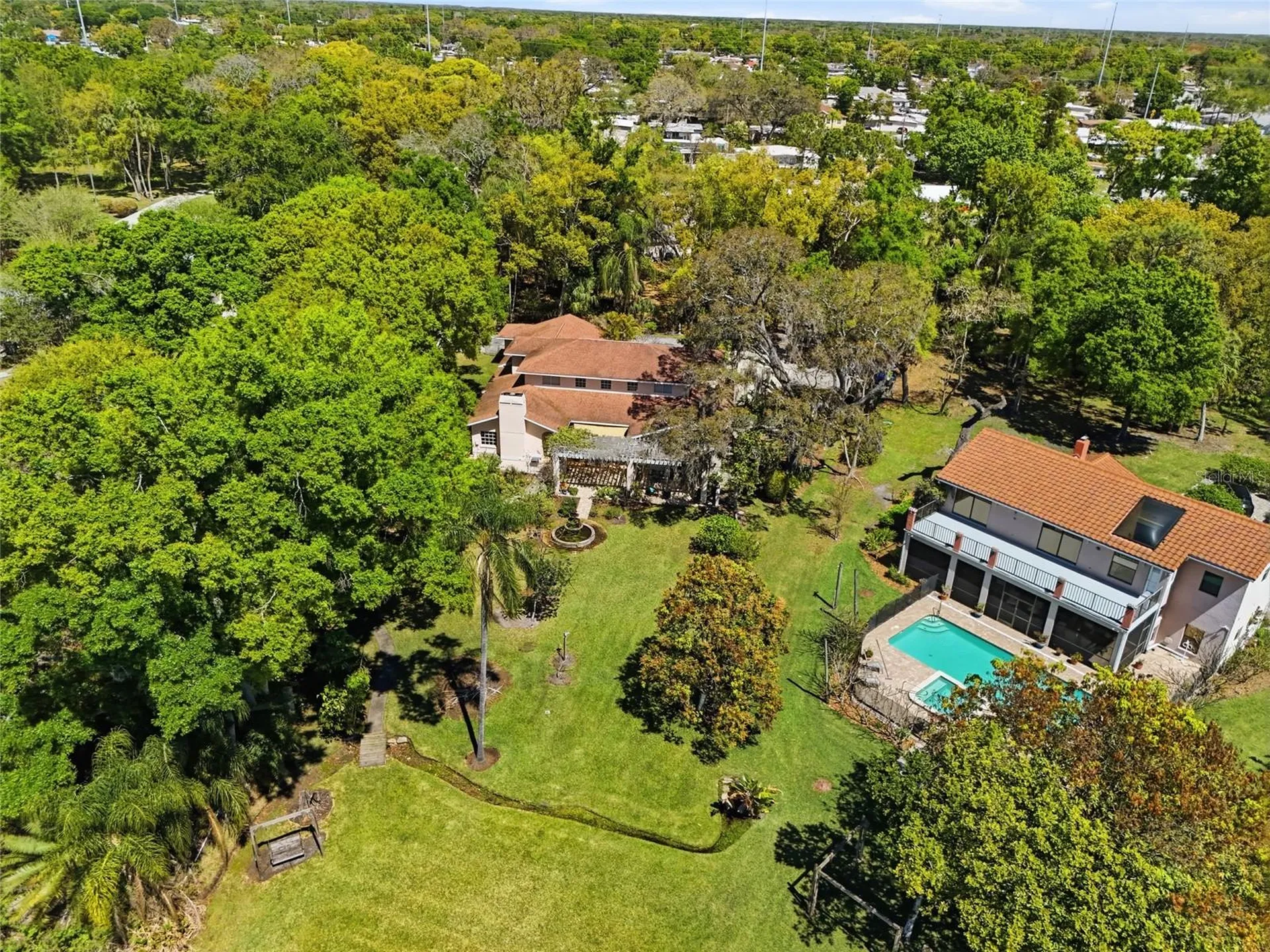 7201 Hodgewood Court Tampa FL 33614