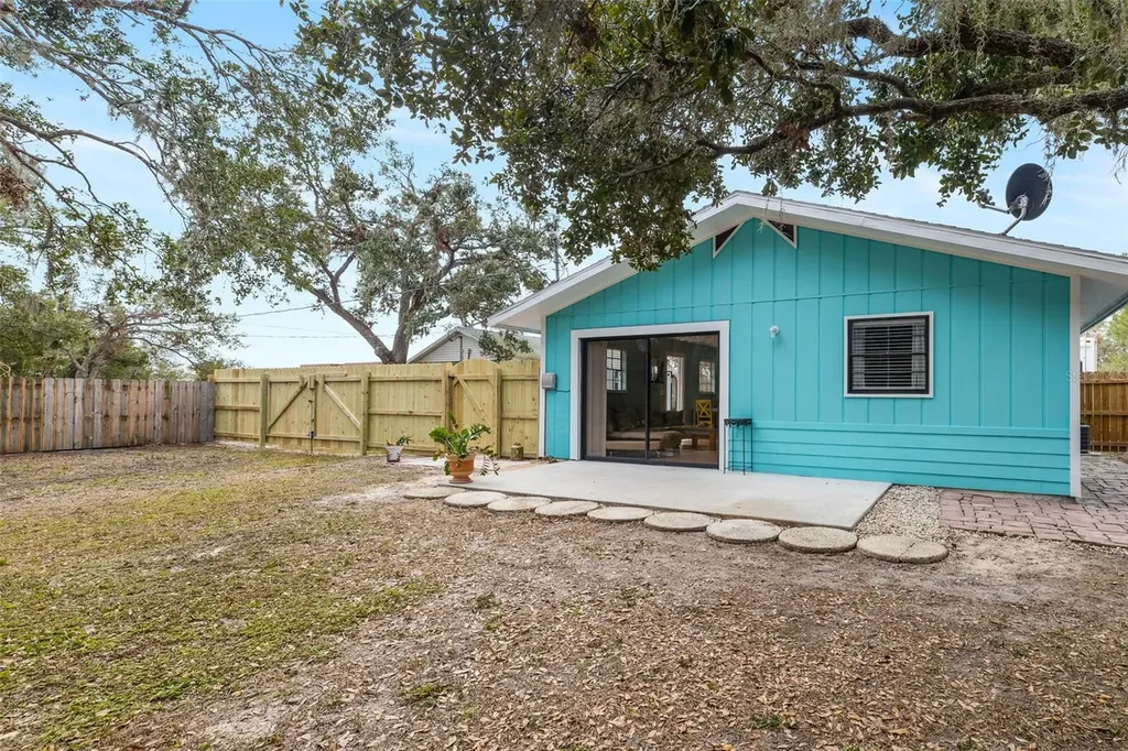 3200 Tobero Lane Sarasota FL 34235
